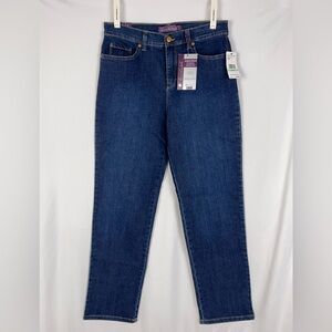 NWT Size 8S BlueJean Gloria Vanderbilt Amanda Stretch Dark Wash Classic Rise